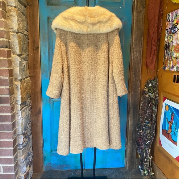 Vintage Berona tan beige swing Wool coat with white mink collar estimated sz M/L - Picture 7 of 17